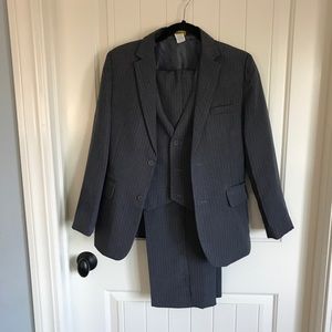 Boys 3 piece suit size 12
